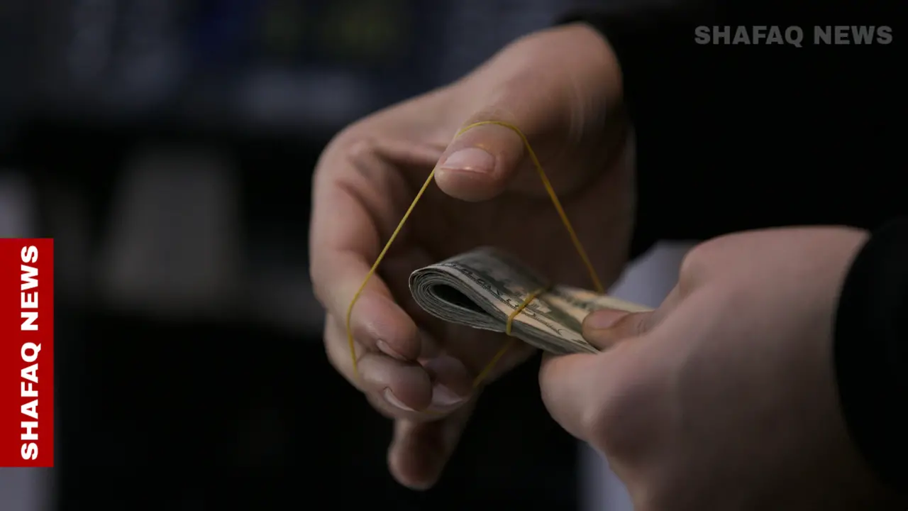 تراجع أسعار الدولار في أسواق البورصة المحلية بكل من بغداد وأربيل